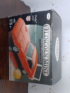 Lincoln Mint Testors Red Dodge Charger Daytona Die-Cast Toy